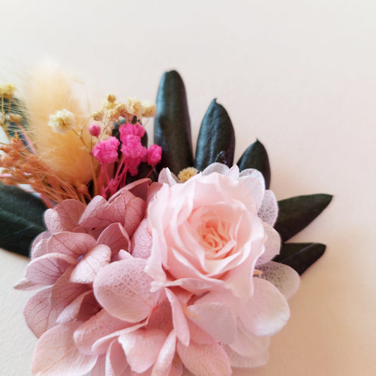 "Rosée de Tendresse"Boutonnière fleurs séchées mariage – Élégance Rose & Blanc 🌸