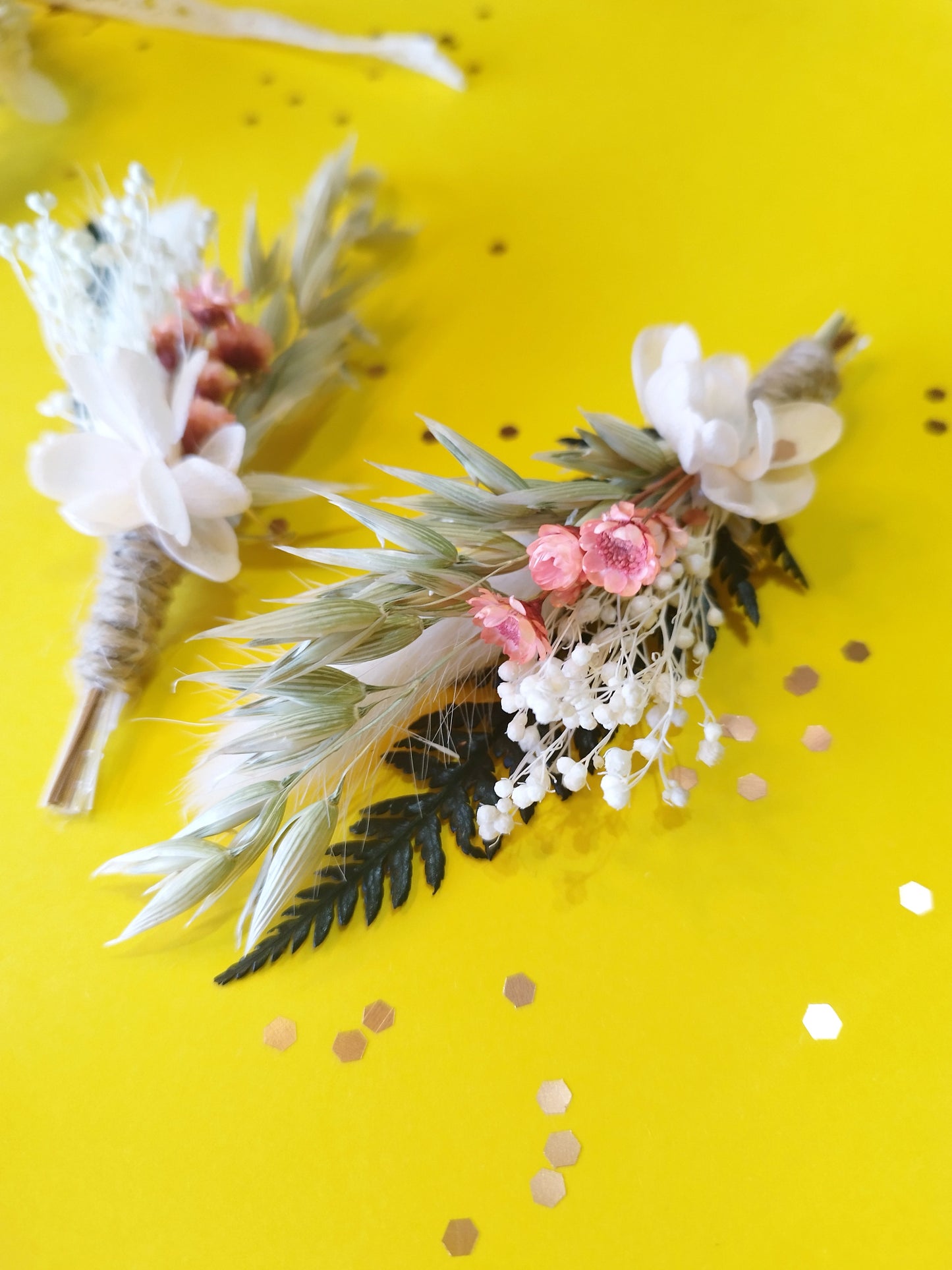 "Maelyn"Boutonnière mini bouquet aimanté fleurs séchées mariage – Fleurs Séchées aux Couleurs Naturelles 🌸