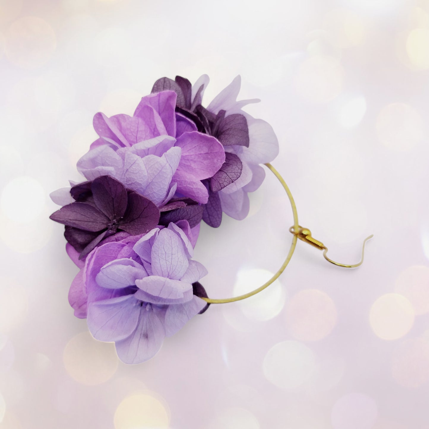Boucles d'oreilles fleurs séchées mariage nuance de violet
