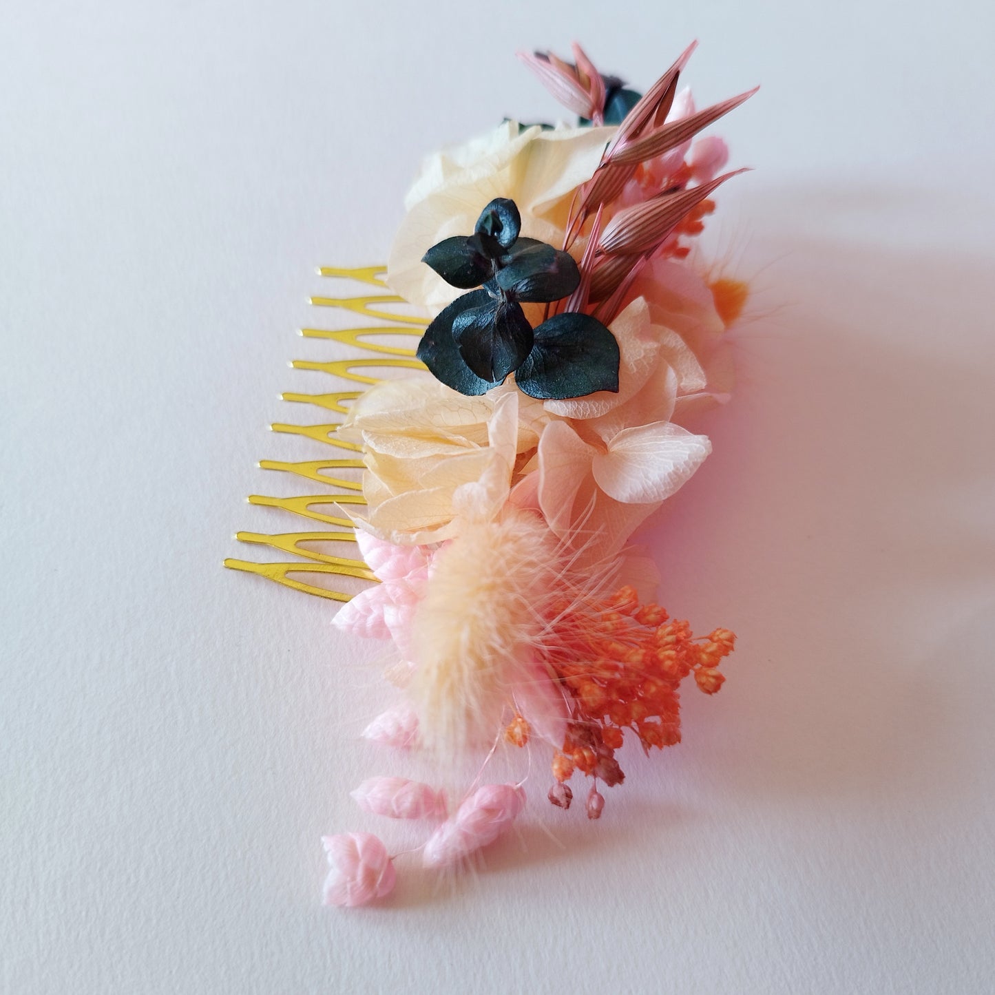 "Éclats Solaires" Peigne Floral fleurs séchées mariage– Rose, Orange & Pêche 🌞