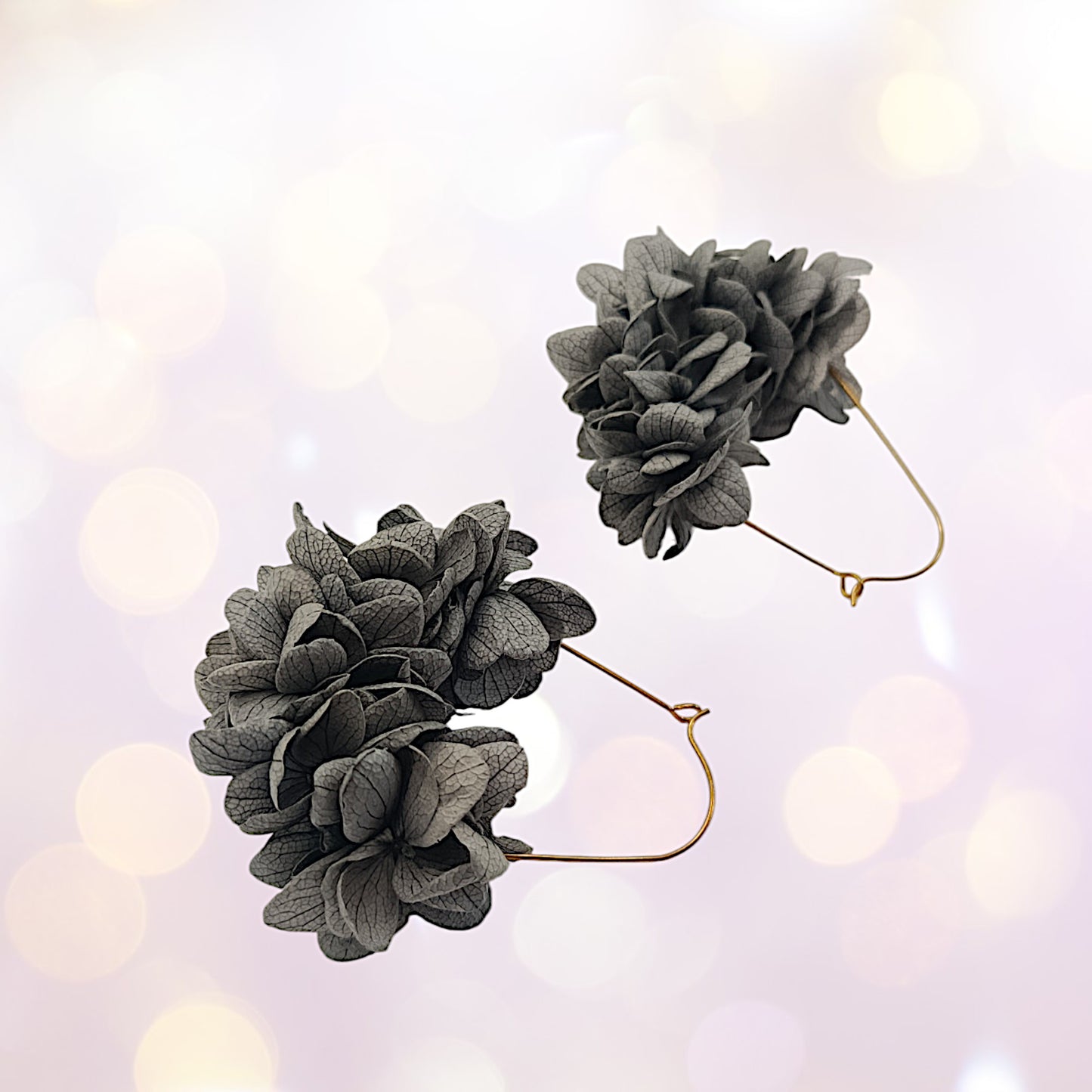 Boucles d'oreilles dormeuse fleurs séchées mariage Grise