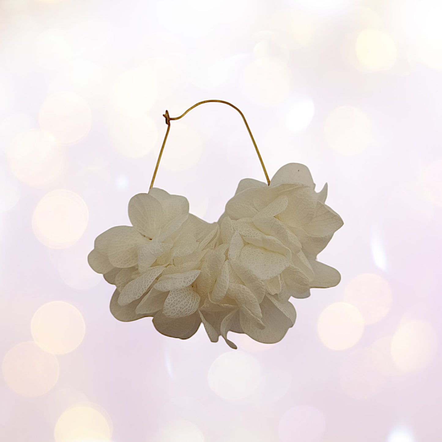 Boucles d'oreilles dormeuse fleurs séchées mariage Blanc crème