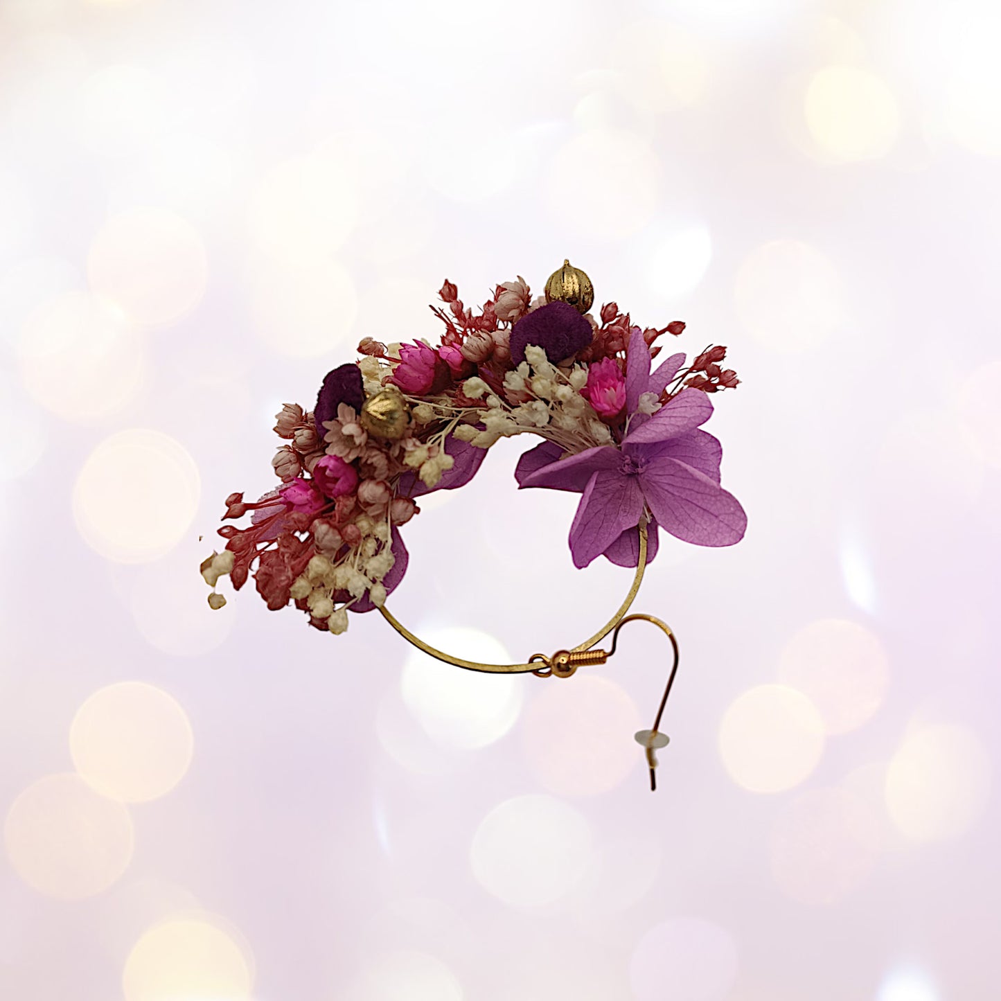 Boucles d'oreilles fleurs séchées mariage composition florale violette