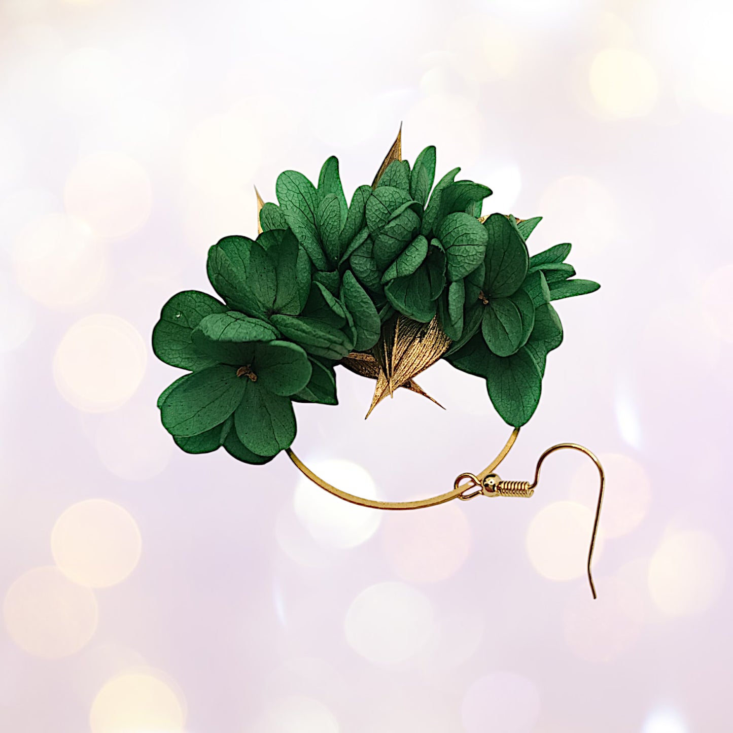 Boucles d'oreilles fleurs séchées mariage vert et doré