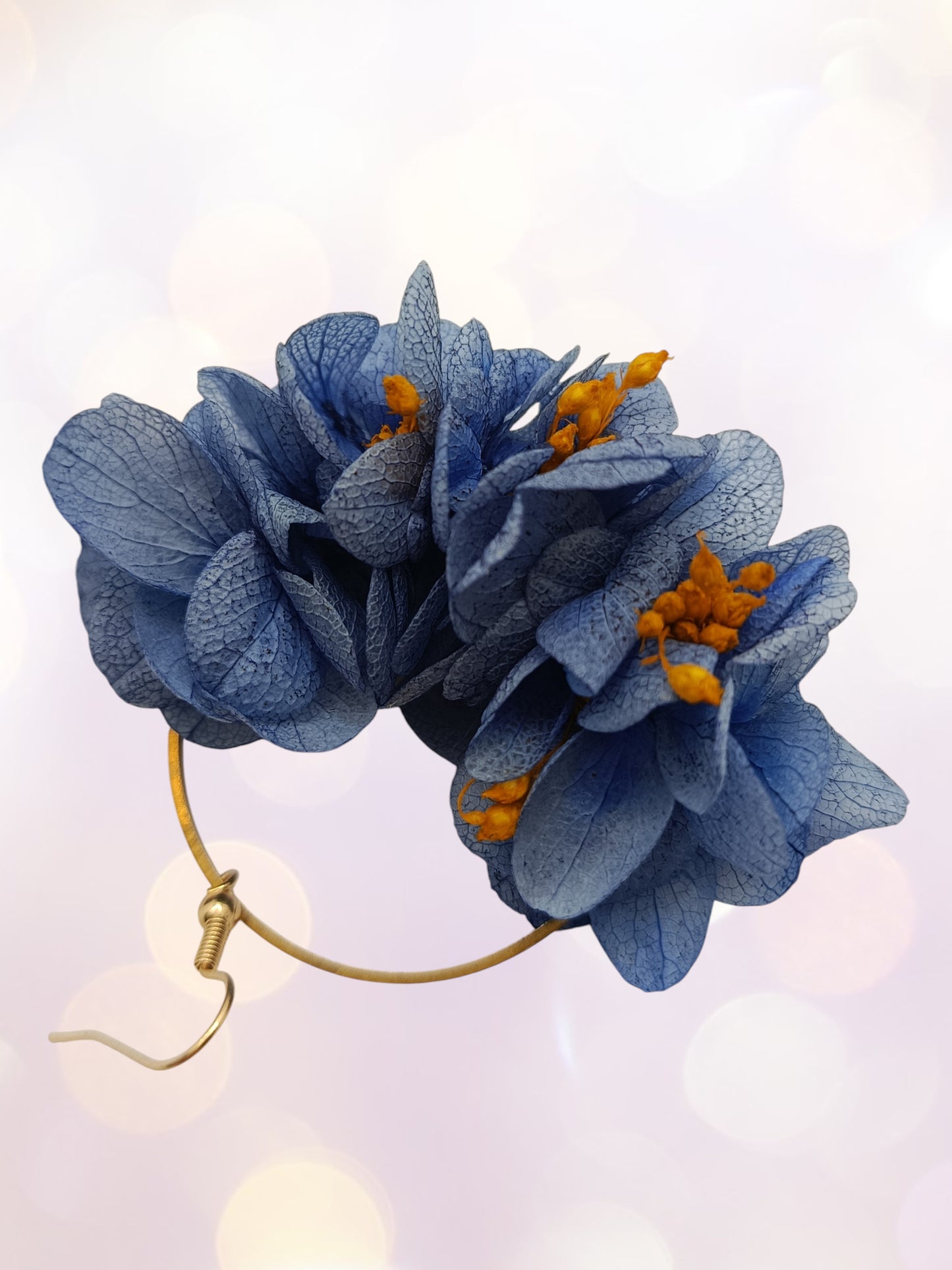 Créoles composition florale Bleu et moutarde