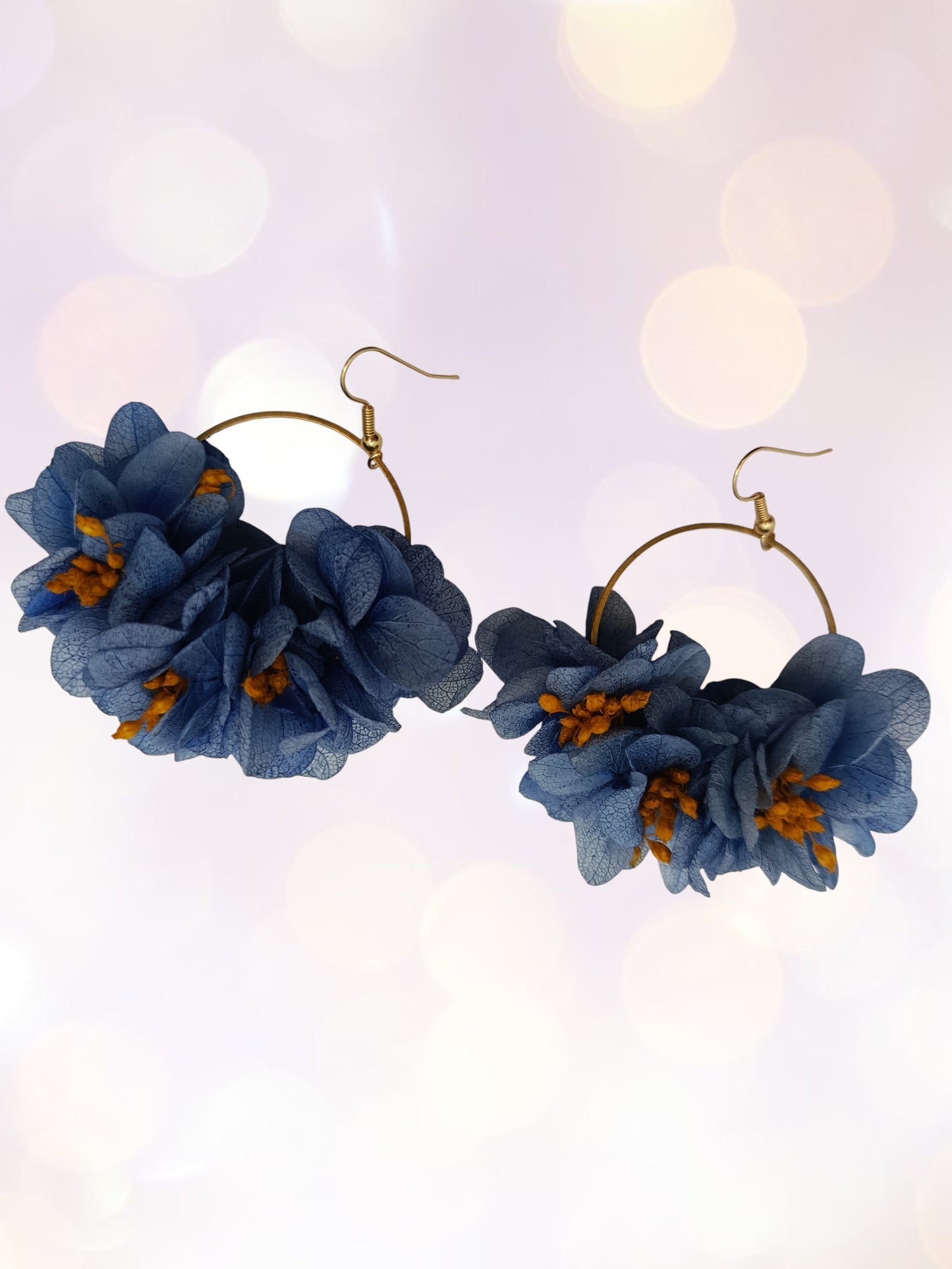 Créoles composition florale Bleu et moutarde