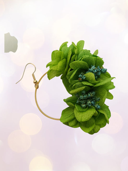 Créoles composition florale vert et turquoise