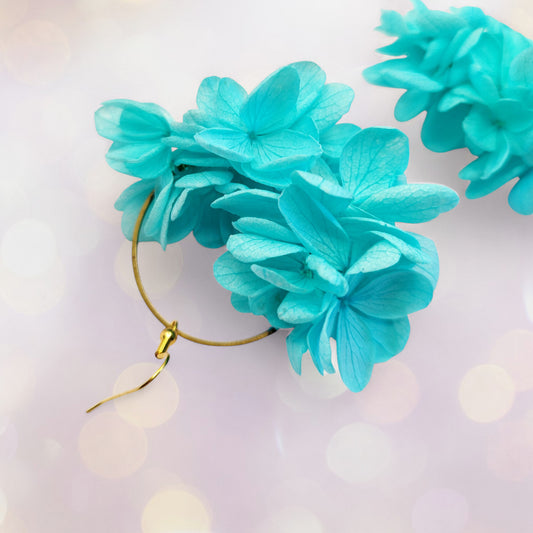 Boucles d'oreilles fleurs séchées mariage hortensia turquoise