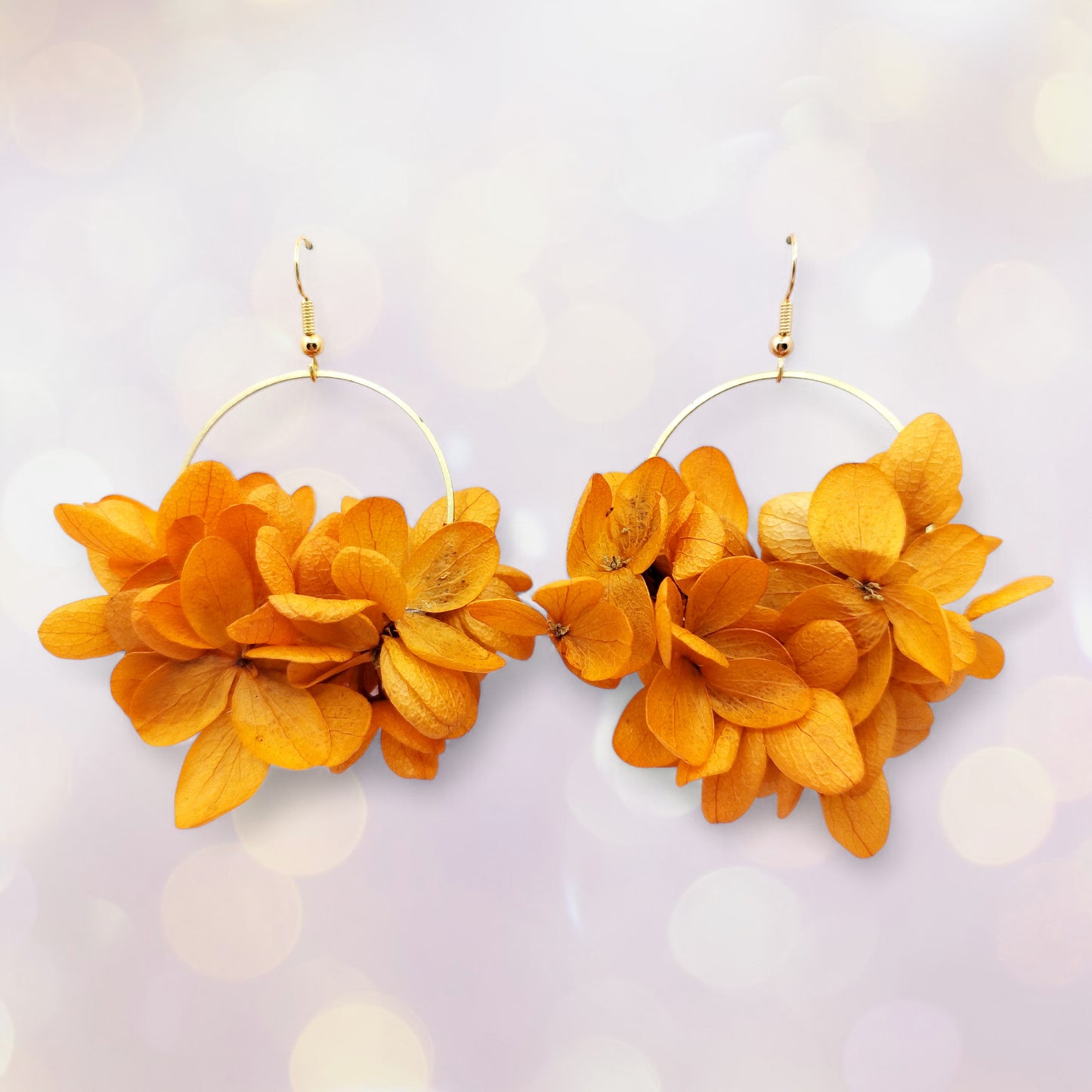 Boucles d'oreilles fleurs séchées mariage hortensia orange