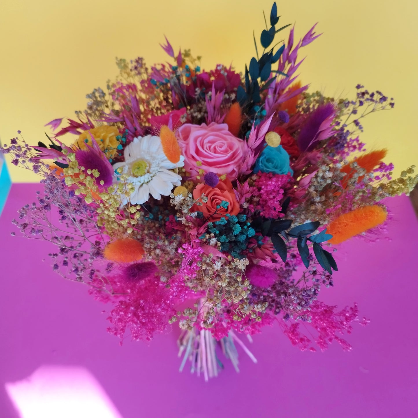 Harmonie Fuchsia" Bouquet de Mariée fleurs séchées mariage– Explosion de Couleurs Naturelles 🌸