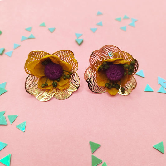 😉Flirt au premier regard-Puces d’oreilles dorées fleurs séchées