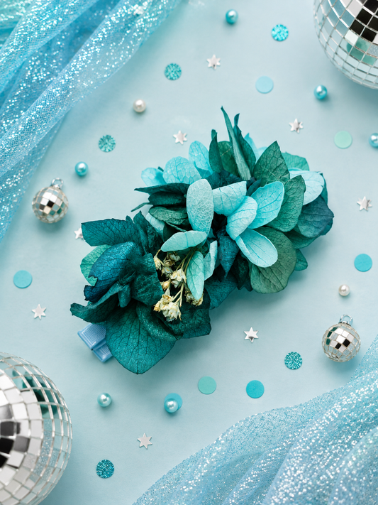 Barrette crocodile 7cm en hortensia stabilise bleu canard et turquoise pour coiffure de mariage