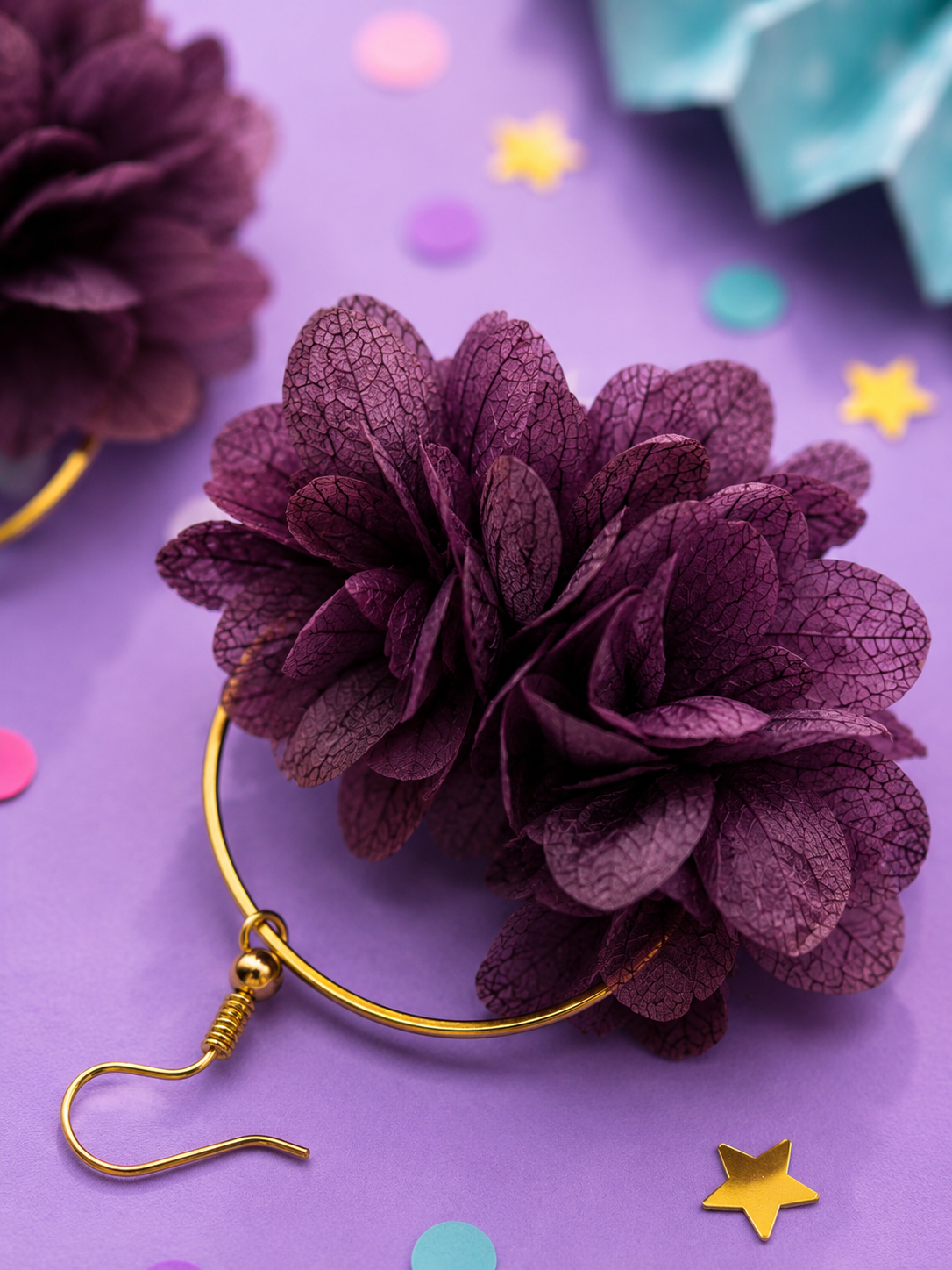 Boucles d'oreilles mariage créoles hortensia stabilisé violet prune
