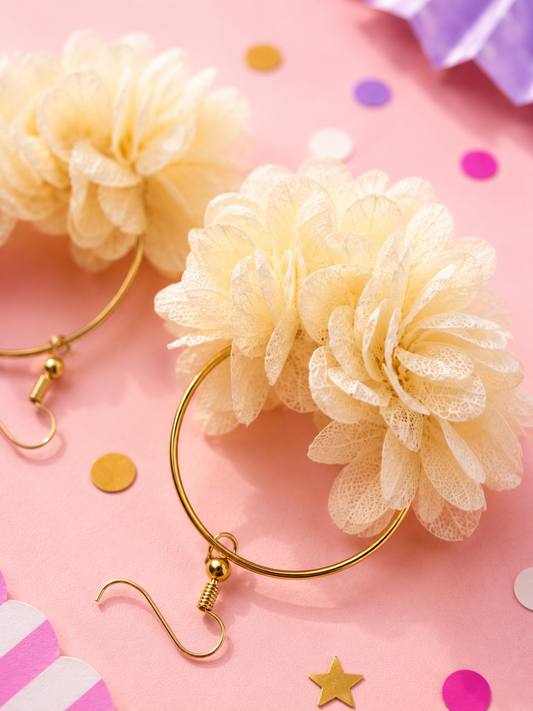 Boucles d'oreilles mariage créoles hortensia stabilisé blanc ivoire
