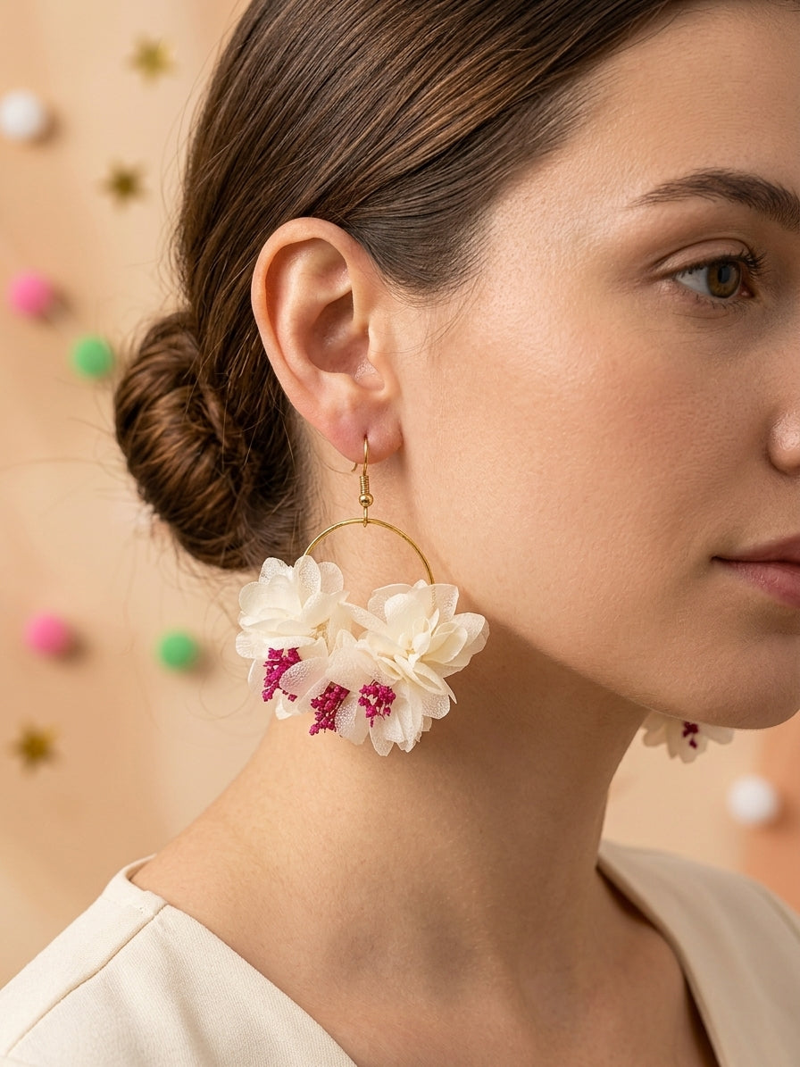 Boucles d'Oreilles Mariage Hortensia Blanc Ivoire & Magenta | Créoles Fleurs