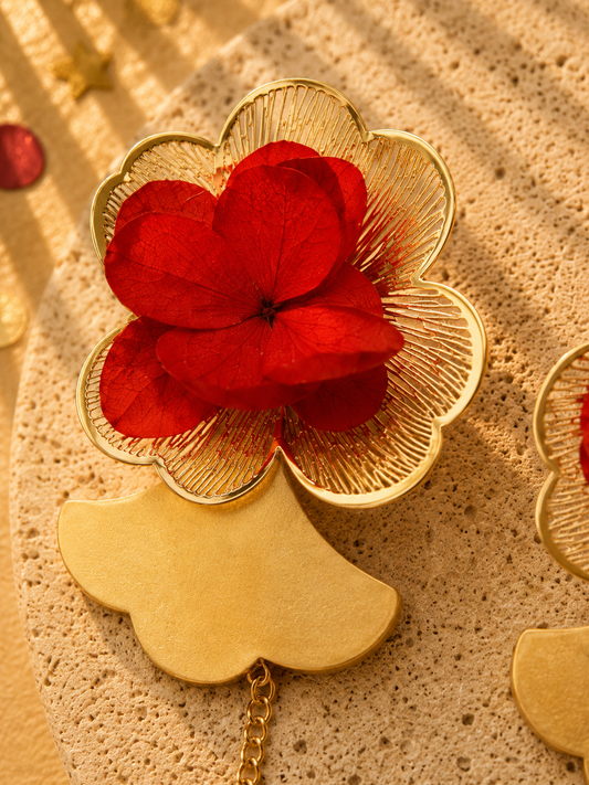 Boucles d'oreilles modulables mariage en hortensia stabilisé rouge passion et acier inoxydable doré