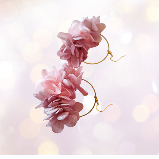 "Rosée de Tendresse"Boucles d'Oreilles fleurs séchées mariage – Élégance Rose nuance 🌸