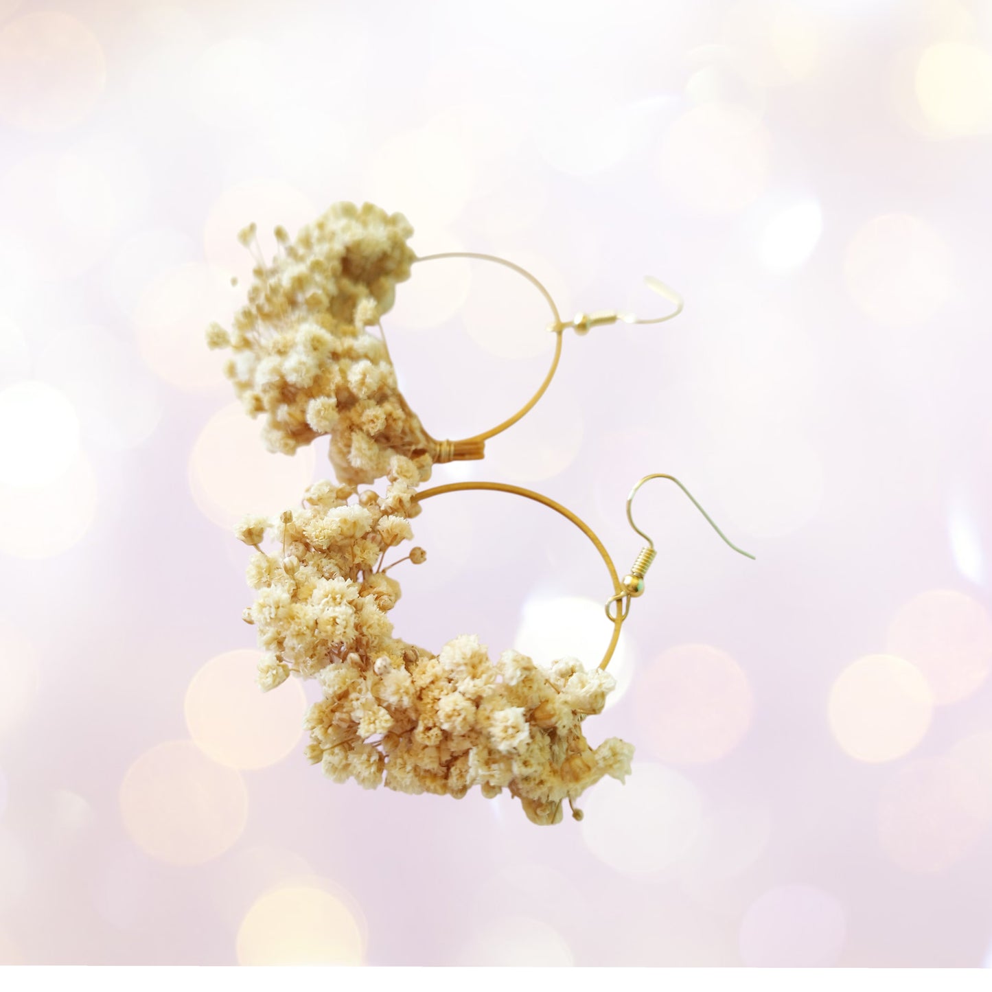 "L'Azur d'un Jour" Boucles d’Oreilles fleurs séchées mariage– Créoles en Gypsophile Naturel ✨