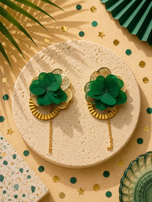Boucles d'oreilles mariage modulables pendantes a anneaux et chainette hortensia vert emeraude et acier inoxydable dore