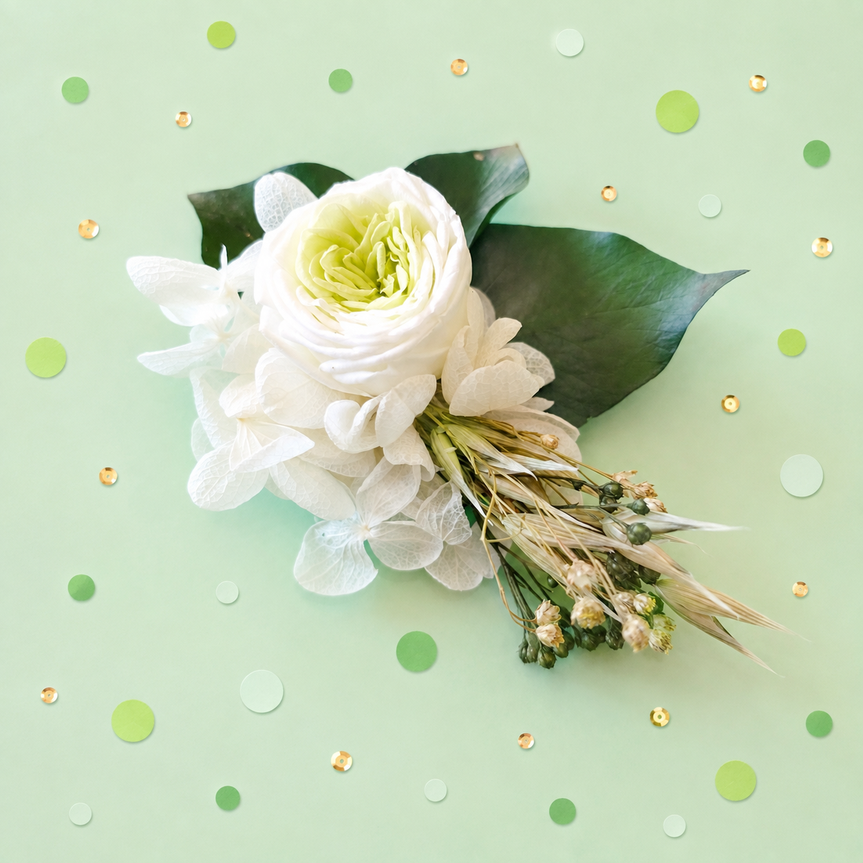 Coffret Mariés « Vert Forêt & Blanc » — Peigne, Créoles et Boutonnière en Fleurs Séchées