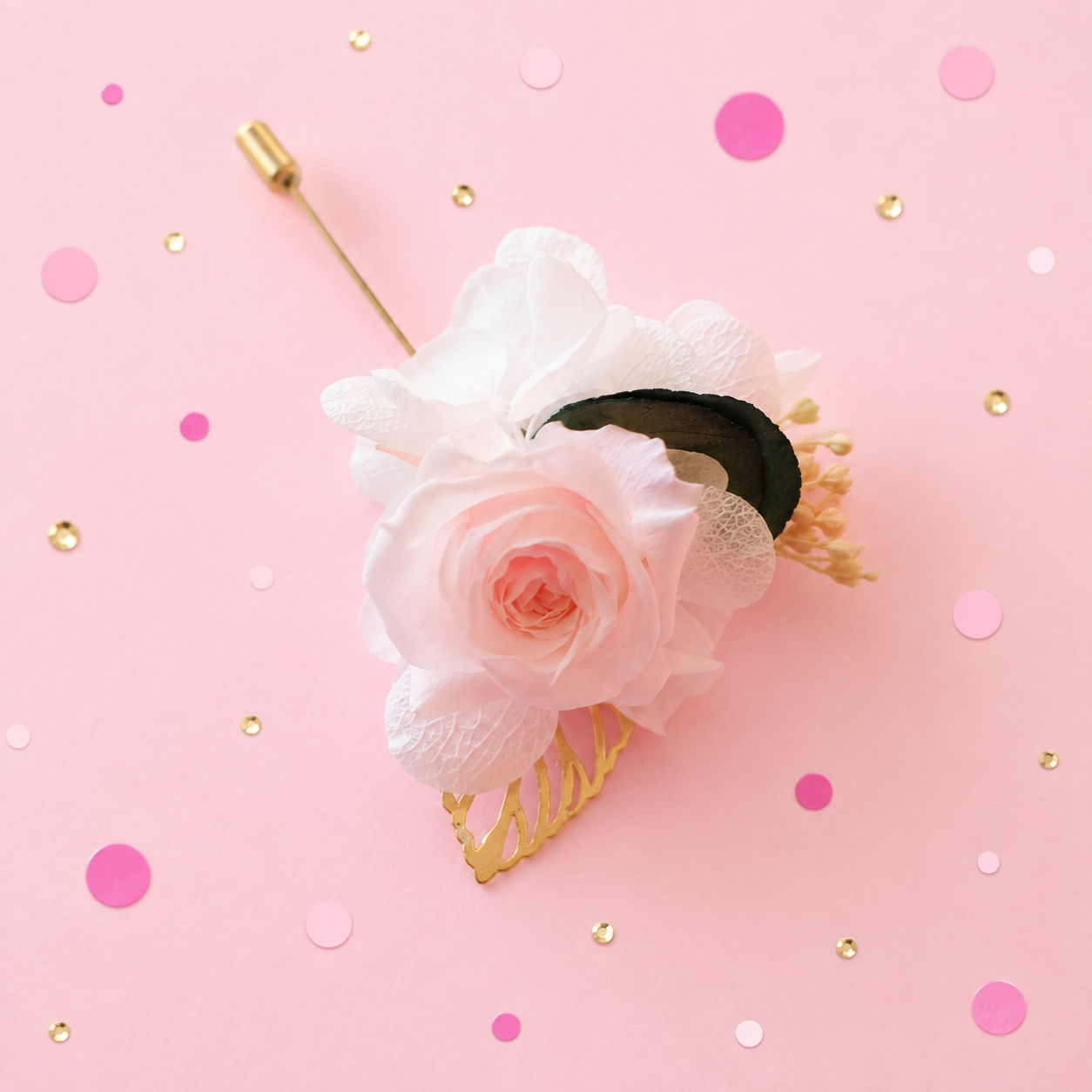 Coffret Mariés « Poudre » — Peigne, Créoles et Boutonnière en Fleurs Séchées