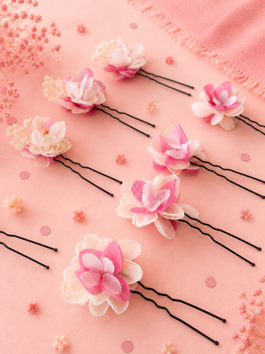 Pique a chignon de mariage en metal avec fleurs d hortensia stabilise teintes rose fuchsia et blanc
