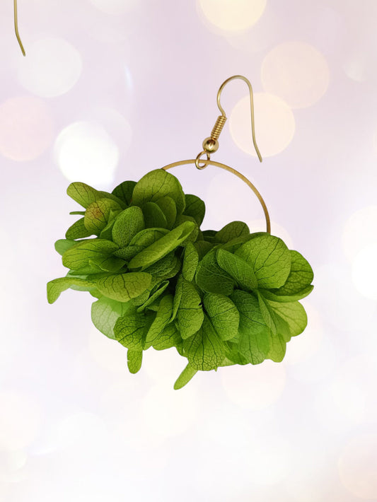 Boucles d'oreilles fleurs séchées mariage verte